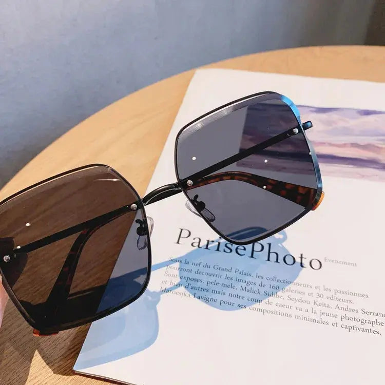 Gradient Rimless Sunglasses Foreland Eyewear
